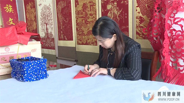 德州陵城區“朔之鄉”剪紙:一刀一刻盡顯工匠精神創意作品致敬勞動者(圖1) 德州陵城區“朔之鄉”剪紙:一刀一刻盡顯工匠精神創意作品致敬勞動者(圖1)